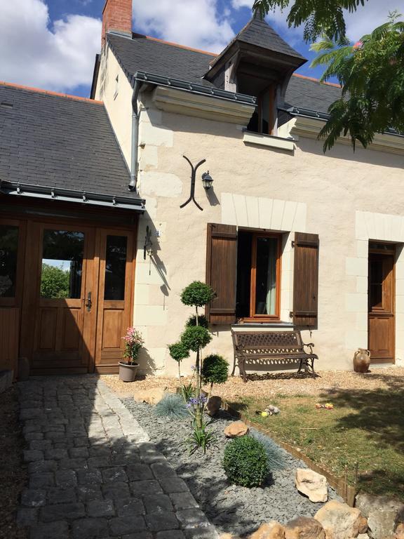 Hotel Les Caves Ambillou-Château Exterior foto